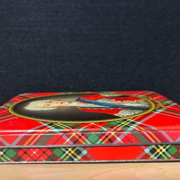 Vintage Prince Charles Edward Tin - Picture 5 of 5